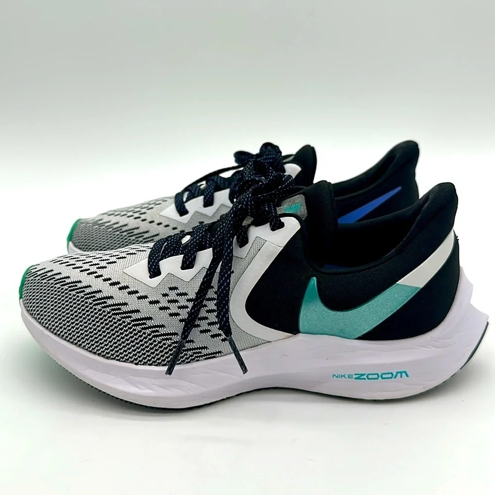 Nike Women's Size 7.5 Zoom Gray Winflo Runfast-Just Do It Sneakers